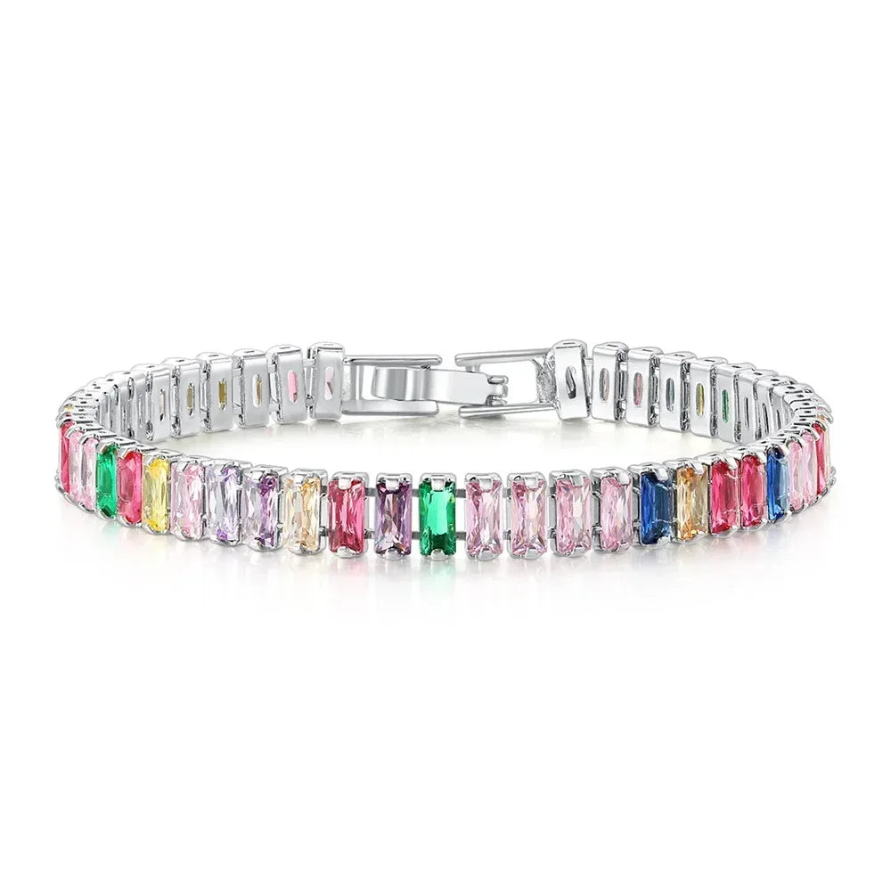 Bracciale Regolabile con Zirconi Rettangolari – Raffinato e Luminoso